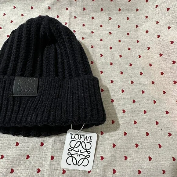 Loewe Grey Logo Winter Hat - Picture 6 of 6